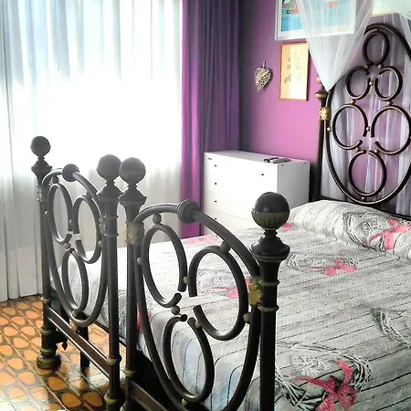 Guest house Violet Dreams *